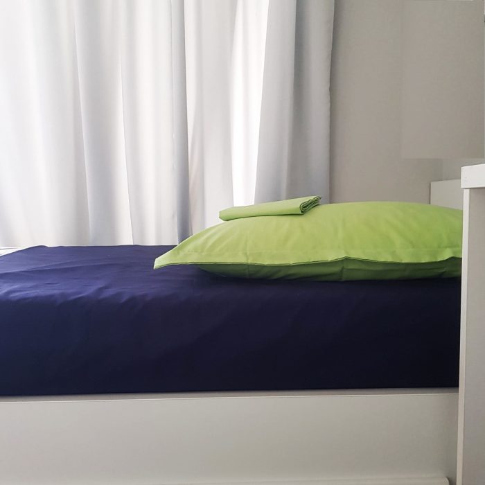 Pachet Best Cotton Deco UNI - Ranforce color, cearceaf de pat + 2 fete de perna, 100% bumbac, bleumarin si verde - imagine 3