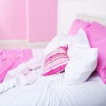 Pachet Best Cotton Deco UNI - Ranforce color, cearceaf de pat + 4 fete de perna, 100% bumbac, roz cu alb