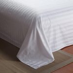 Cearceaf de pat Best Cotton Hotel - 100% bumbac, Damasc Saten cu latime dungi 1 cm, alb