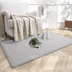 Covor decor - fir lung, antiderapant, 60x120 cm, 100% fibre sintetice, gri