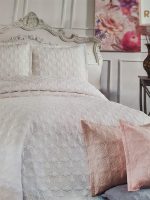 Cuvertura cu fete de perna, matlasate prin brodare Royal Home Fancy - 250x260 cm, ivoire