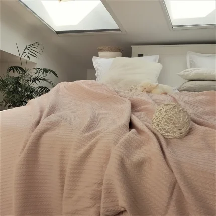 engros-cuvertura pat astoria home pique bumbac 220x240 roz ars pal 1
