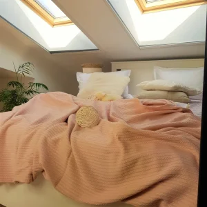 engros-cuvertura pat astoria home pique bumbac 220x240 roz pudra 1