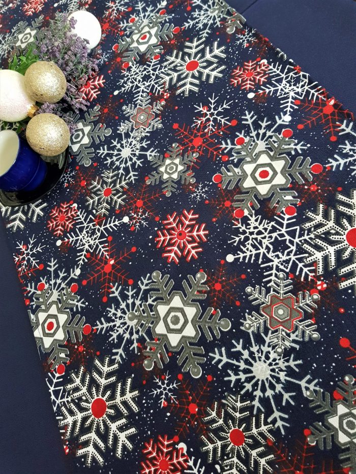 Fata de masa albastra cu napron albastru Best Cotton Winter 28 - creton, 180x220 cm + 45x180 cm, 100% bumbac - imagine 4