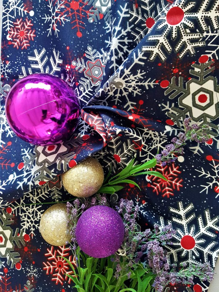 Fata de masa gri cu napron albastru Best Cotton Winter 24 - creton, 180x220 cm + 45x180 cm, 100% bumbac - imagine 3