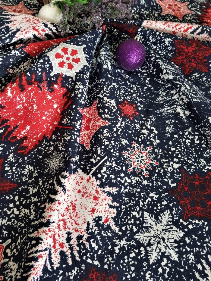 Fata de masa Best Cotton Winter 07 - 180x220 cm, 100% bumbac , albastru cu motive de Craciun - imagine 2