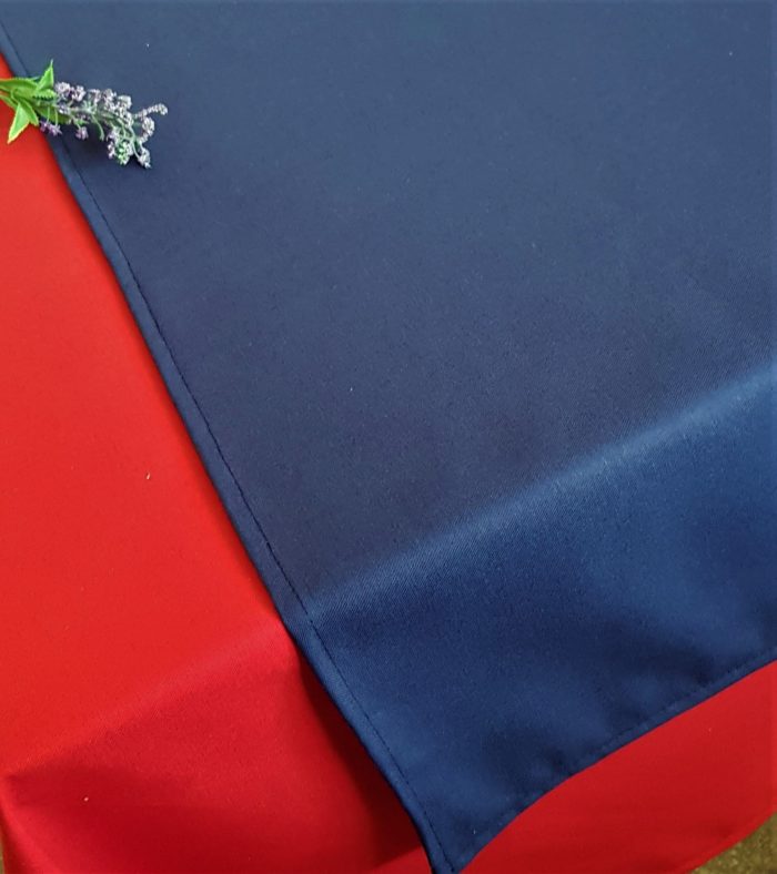 Fata de masa rosie cu napron albastru uni Best Cotton Winter 11 - creton, 180x220 cm + 45x180 cm, 100% bumbac - imagine 3