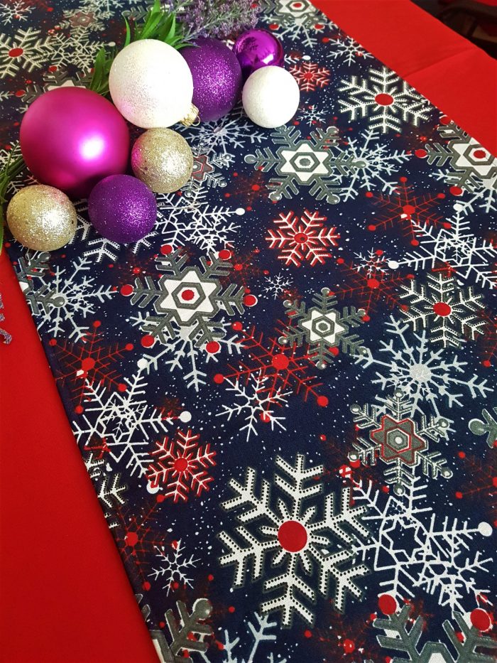 Fata de masa rosie cu napron albastru Best Cotton Winter 12 - creton, 180x220 cm + 45x180 cm, 100% bumbac - imagine 4