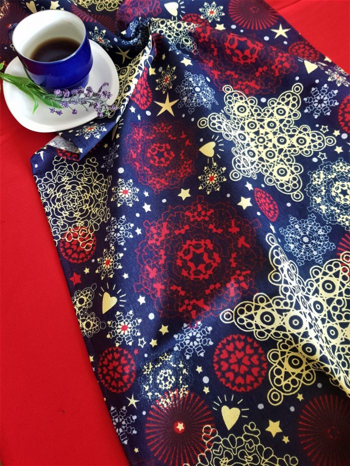 Fata de masa rosie cu napron albastru Best Cotton Winter 14 - creton, 180x220 cm + 45x180 cm, 100% bumbac - imagine 3