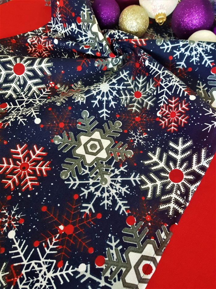 Fata de masa rosie cu napron albastru Best Cotton Winter 12 - creton, 180x220 cm + 45x180 cm, 100% bumbac - imagine 3