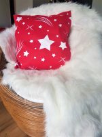 Fata de perna decor Best Cotton Stars - 50x50 cm, 100% bumbac , rosie cu motive de Craciun