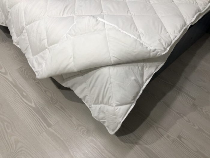 Pilota Best Cotton - 4 Anotimpuri matlasata, 180x200 cm, 450g/mp, alba - imagine 3