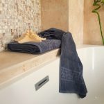 Prosop baie Greek Border Jacquard - 100% Bumbac, 500g/mp, gri antracit - imagine 3