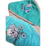 Prosop baie pentru bebelus, 70x70 cm, 100% bumbac, decor brodat pe gluga 23