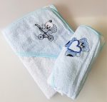 Prosop baie pentru bebelus, 70x70 cm, 100% bumbac, decor brodat pe gluga 28 - imagine 3