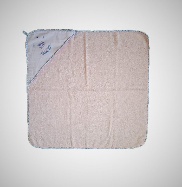 Prosop baie pentru bebelus, 80x80 cm, 100% bumbac, decor pisicuta - imagine 3
