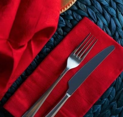 engros-servet de masa astoria home damasc saten rosu bumbac restaurant hotel3 1