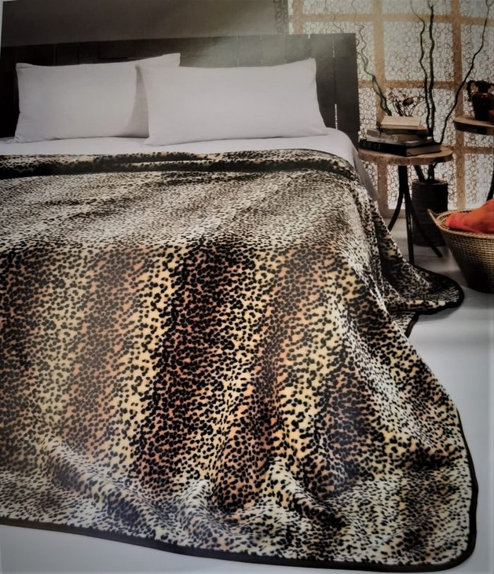 Patura pufoasa , calduroasa pentru iarna 200x240cm Home Colection Savana - imagine 5