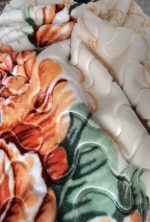 Patura pufoasa , calduroasa Embosata pentru iarna 200x240cm Home Colection 06 - imagine 3