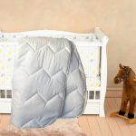 Pilota matlasata pentru bebelusi - nivel mediu de caldura, 60x130 cm, alba