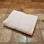 Prosop alb bumbac 100% Helena Collection, dimensiune 70x140 cm - imagine 3