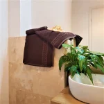 Prosop maro bumbac 100% Helena Collection, dimensiune 50x90 cm