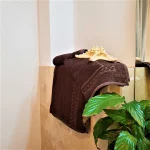 Prosop maro bumbac 100% Helena Collection, dimensiune 50x70 cm (pentru picioare) - imagine 2