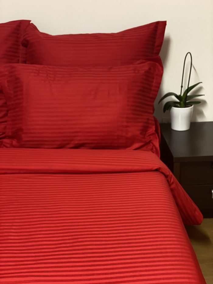 Cearceaf pat cu elastic Damasc - dungi inguste -160x200 cm -ROSU - imagine 4