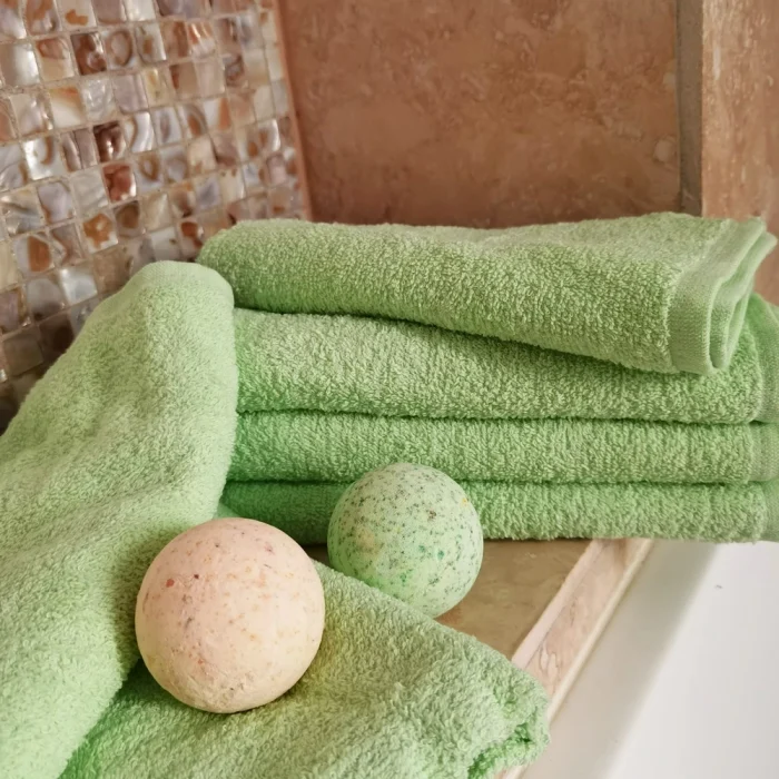 Prosop baie - 100% bumbac - 70x140 cm, model fara bordura, verde - imagine 2