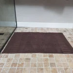 Prosop maro bumbac 100% SPA - Edition 2, dimensiune 50x70 cm (pentru picioare) - imagine 3