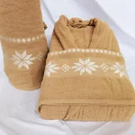 Set pentru 1 persoana - Royal Home Collection - halat si prosoape baie – maro cu decor floral