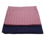 Set 2 fete de perna, 50x70 cm, damasc saten color cu rame decorative, 100% bumbac, roz ars, bleumarin