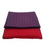 Set 2 fete de perna, 70x70 cm, damasc saten color cu rame decorative, 100% bumbac, magenta, rosu